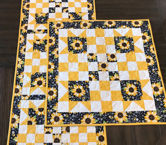 Floral Bouquet Table Runner and Topper Pattern