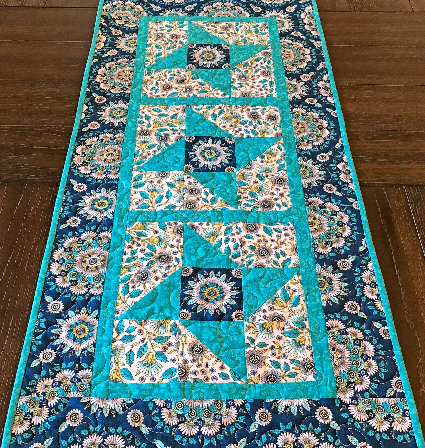 Friendship Star Table Runner Pattern - Digital Pattern - Handmade Quilts, Digital Patterns, and Home Décor items online - Cuddle Cat Quiltworks