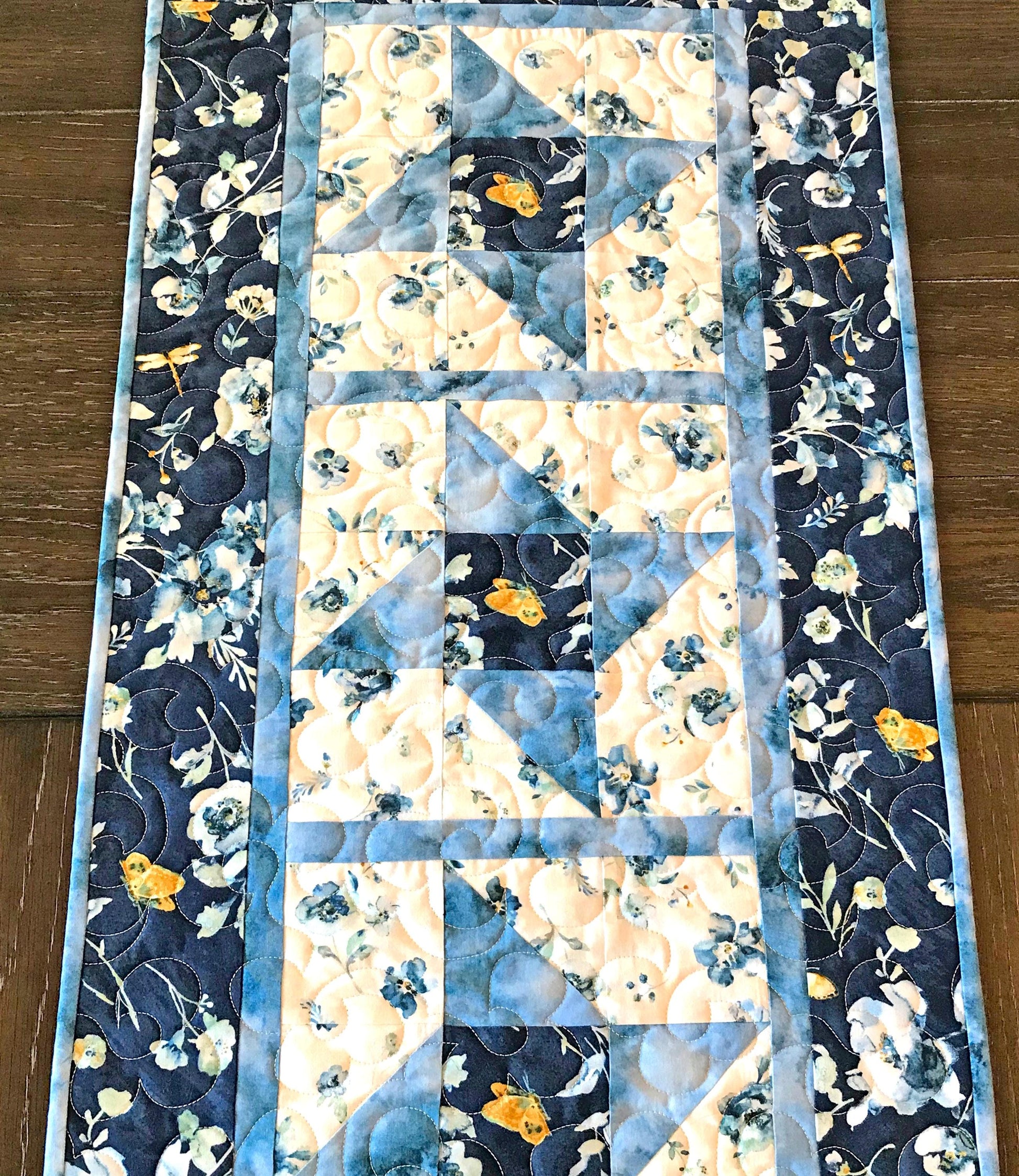 Friendship Star Table Runner Pattern Printed Version CCQ053, Stars Table Runner Pattern with Sashing, Easy Table Runner Pattern