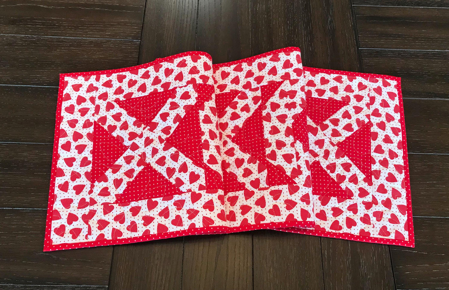 Hugs & Kisses Valentine Table Runner Pattern PDF Version CCQ050, Valentine's Day Table Runner Pattern, Heart Themed Table Runner Pattern