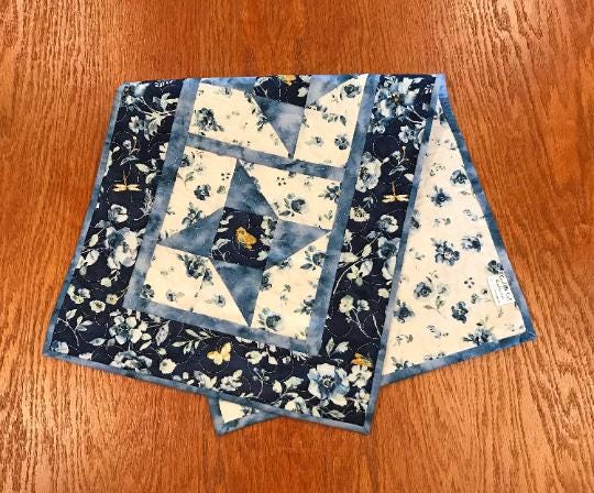 Friendship Star Table Runner Pattern Printed Version CCQ053, Stars Table Runner Pattern with Sashing, Easy Table Runner Pattern