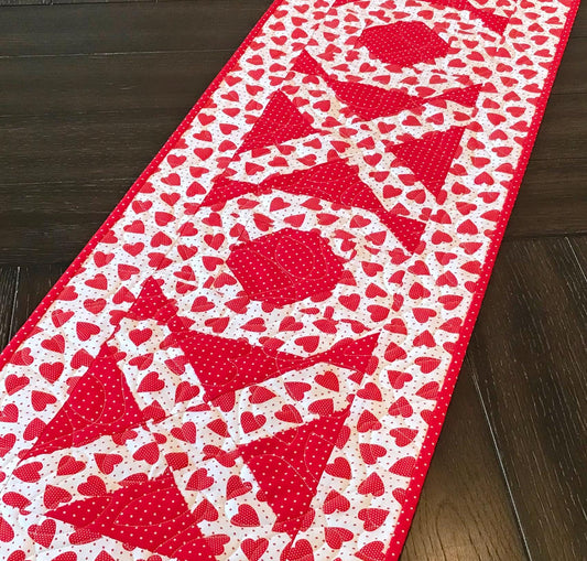 Hugs & Kisses Valentine Table Runner Pattern PDF Version CCQ050, Valentine's Day Table Runner Pattern, Heart Themed Table Runner Pattern