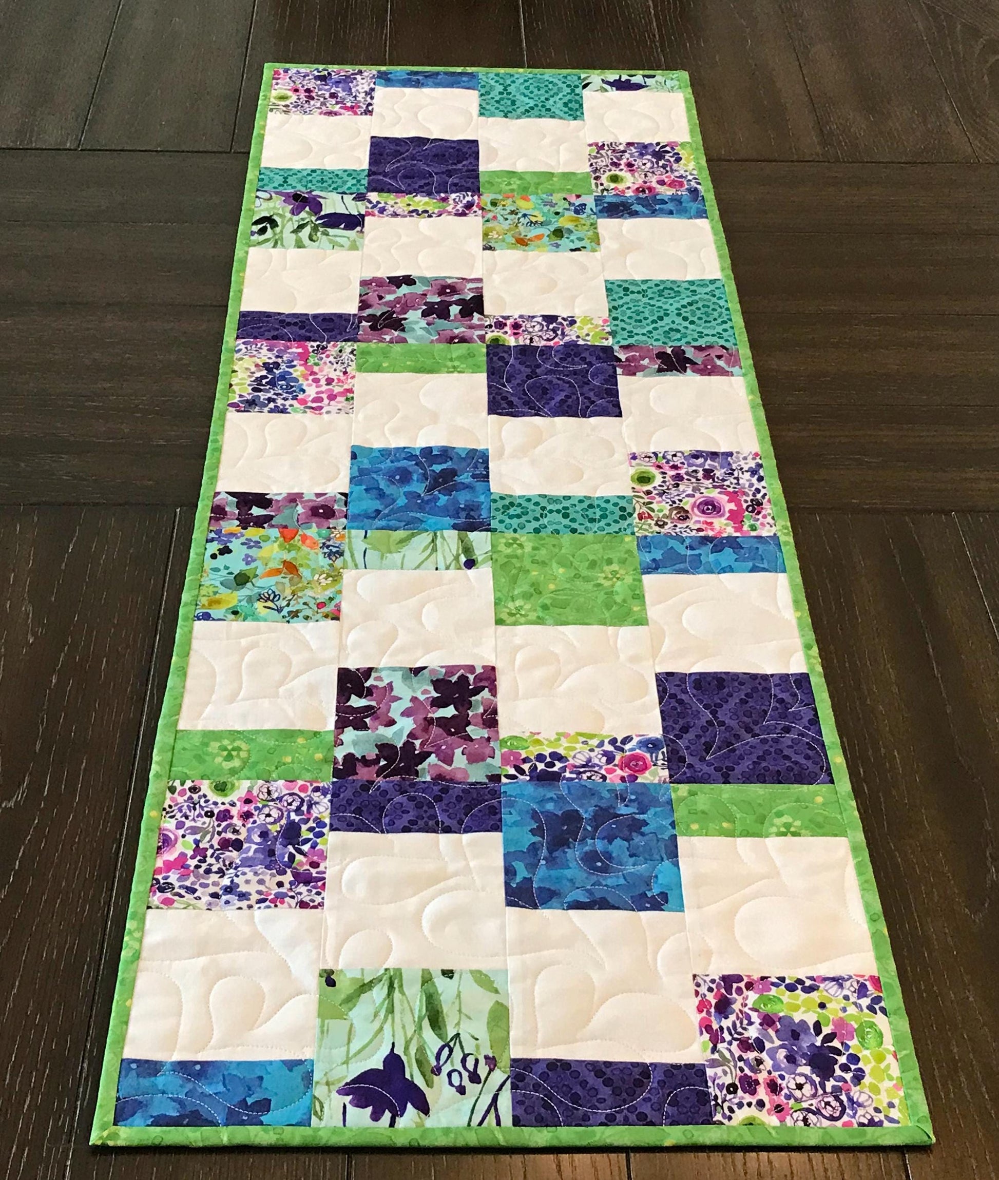 Dancing Squares Table Runner Pattern PDF Version CCQ067, Easy Charm Square Table Runner Pattern, Table Runner Pattern for Charm Squares