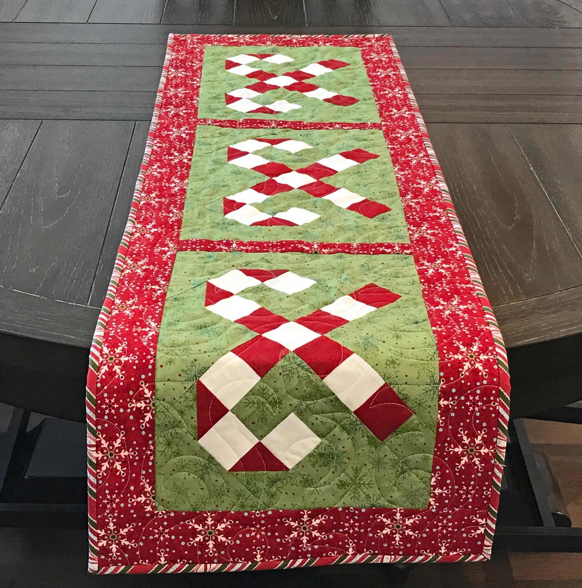 Candy Cane Lane Table Runner Pattern Printed Version CCQ065, Christmas Table Runner Pattern with Candy Canes