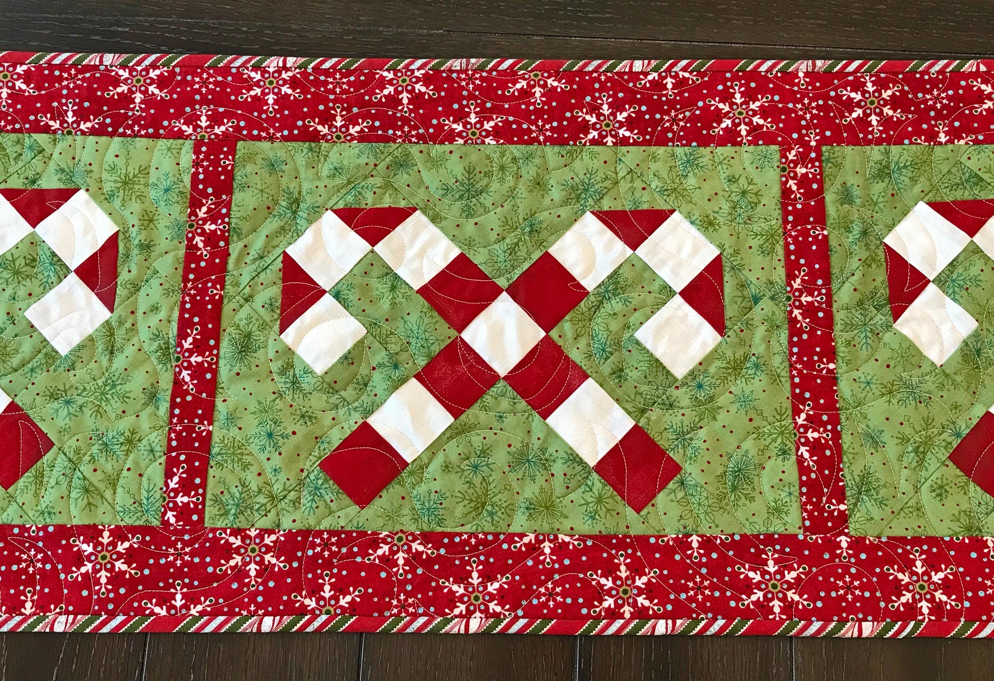 Candy Cane Lane Table Runner Pattern Printed Version CCQ065, Christmas Table Runner Pattern with Candy Canes