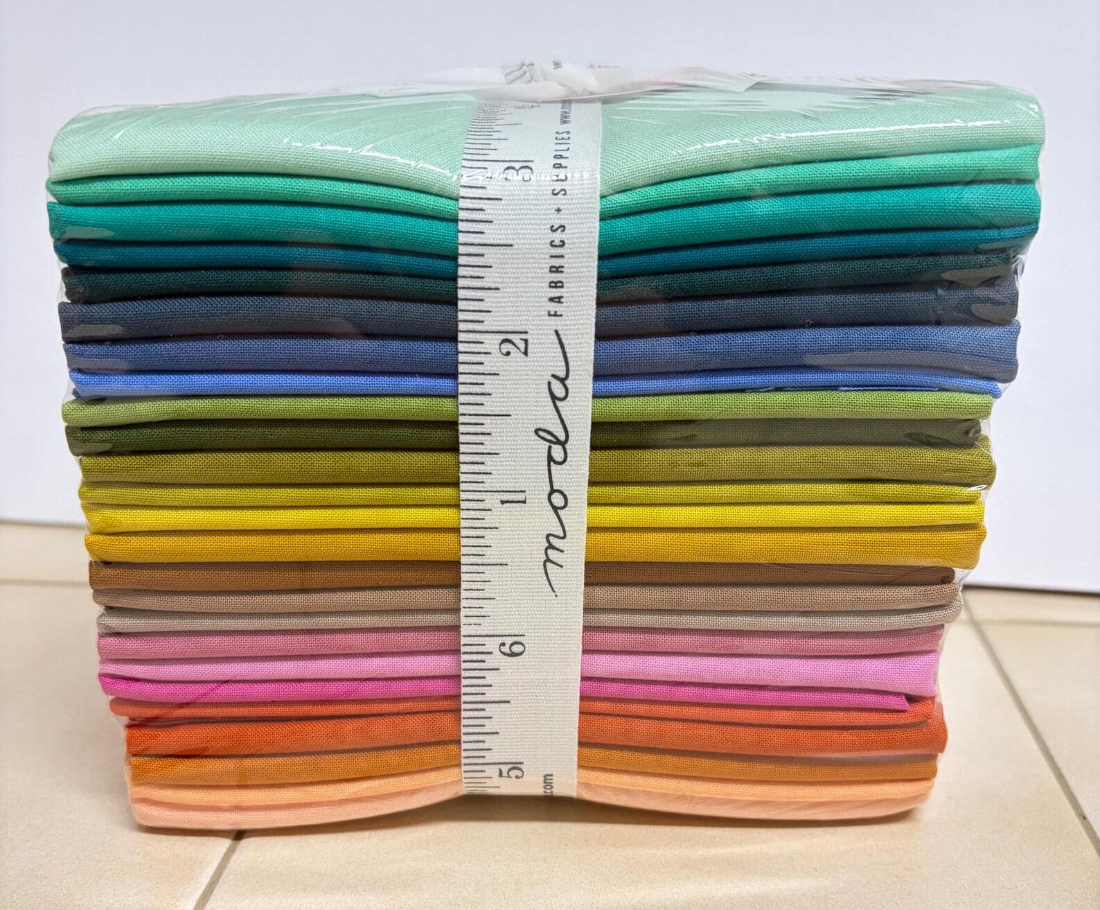 Bella Solids Elizabeth's Favorites Fat Quarter Bundle 25pc - Moda #9900ABE - By Elizabeth Hartman for Moda - Bella Solids Fat Quarter Bundle