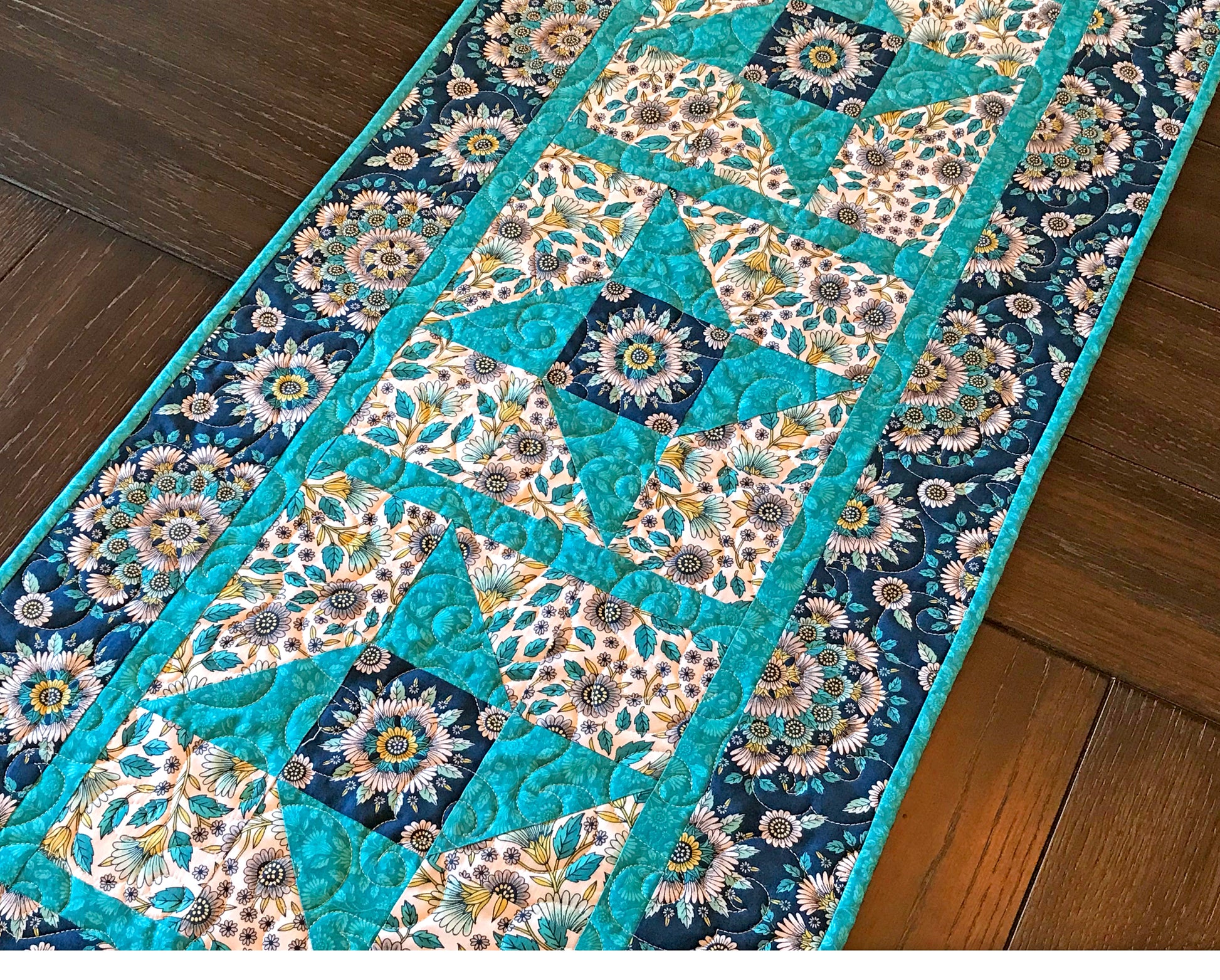 Friendship Star Table Runner Pattern - Digital Pattern - Handmade Quilts, Digital Patterns, and Home Décor items online - Cuddle Cat Quiltworks