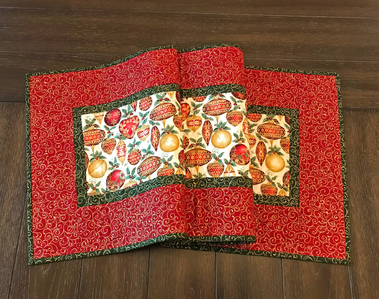 Christmas Ornament Table Runner - Handmade Quilts, Digital Patterns, and Home Décor items online - Cuddle Cat Quiltworks