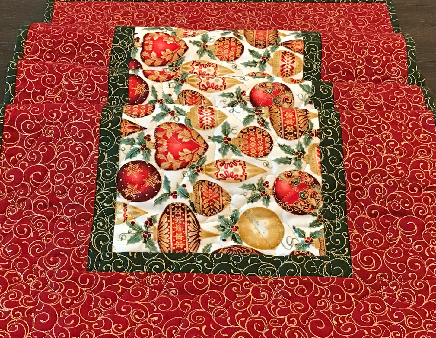 Christmas Ornament Table Runner - Handmade Quilts, Digital Patterns, and Home Décor items online - Cuddle Cat Quiltworks