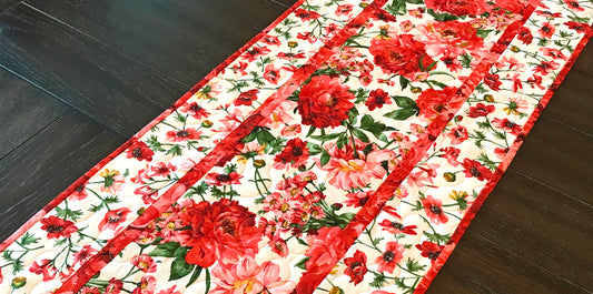 Red and White Roses Table Runner - Handmade Quilts, Digital Patterns, and Home Décor items online - Cuddle Cat Quiltworks