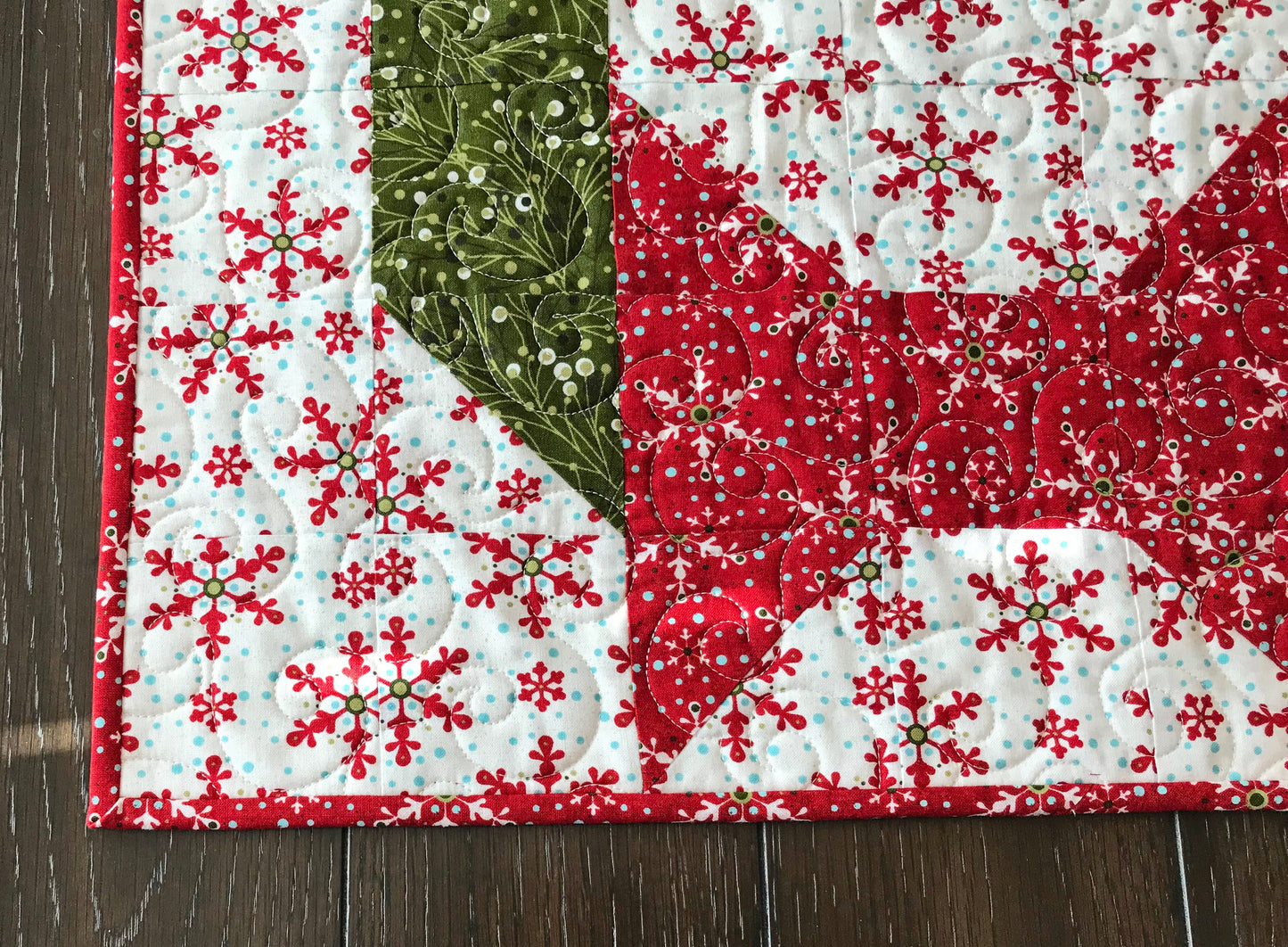Christmas Wreath Table Runner and Table Topper Pattern - Digital Pattern - Handmade Quilts, Digital Patterns, and Home Décor items online - Cuddle Cat Quiltworks